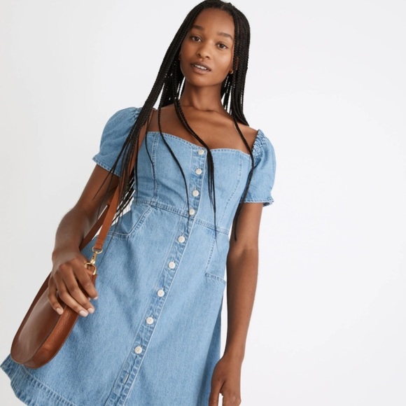 Madewell Dresses & Skirts - Madewell Denim Button Front Puff-Sleeve Mini Dress Size 12